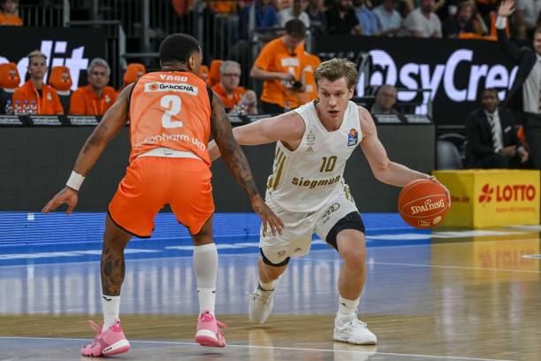 位冉冉升起 位冉冉升起